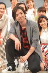 �O�Y��m�A���т������p�t�H�[�}���X��2000�l�M�� 