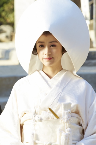 山本美月 人生初の白無垢姿を披露 映画 ボクは坊さん Oricon News