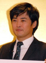 ���c�ЂƂ�A�E�E���l�^�錾 �����u�����߂���v 