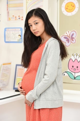 清水富美加 ふっくらお腹公開 連ドラ コウノドリ で初の妊婦役 Oricon News
