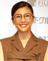 �|�����q�A�z���[���Ŏ剉��̋r�{�ǂ߂��u�����ł��Ȃ������v 