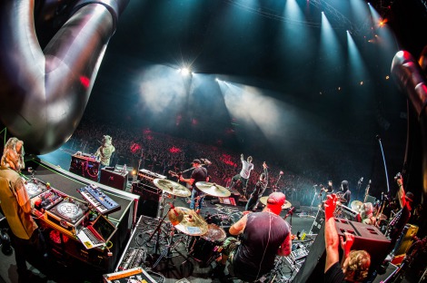 wOut of Control JAPAN Tour 2015x(1016A܃X[p[A[i)photo by Nobuyuki Kobayashi & Daisuke Sakai 