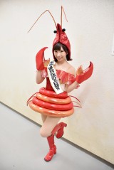 日本海老協会“公認”の海老好きでもあるAKB48の岩佐美咲 