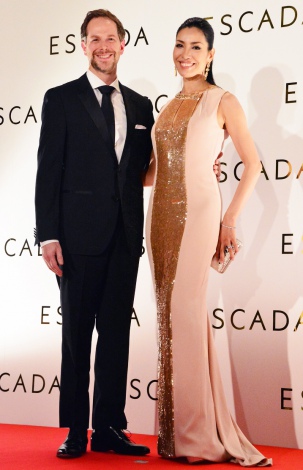 ESCADA　2016SSファッションショー　来場したセオドール・ミラー＆アンミカ夫妻 （C）oricon ME inc. 