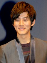 ���Ⓧ���A�҈�L�s�̐����t�Ɋ��܁u�E�C�������������v 