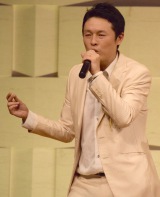 �wOh! Christmas!�`�C���X�s�T���^��Happy�~14�`�x���J�Â���INSPi�̖k���F �iC�jORICON NewS inc. 