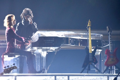 画像 写真 紅白 Xjapan 18年ぶり 帰ってきたぞ Hideさん Taijiさんも楽器で出演 4枚目 Oricon News