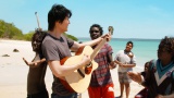 オーストラリアの先住民・アボリジニのヨルング族の皆さんとも音楽で交流（C）NHK 