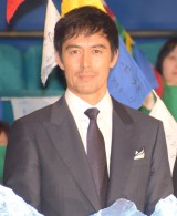 V6���c�A�������̔w�����ĉ��Z�u�x���Ă����������v 