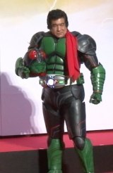 ���ʃ��C�_�[1���E�����O�A45�N�Ԃ�}�X�N�I�t�p�Ɋ��S�u���C�_�[���������ł���v 