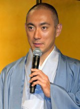 �C�V���A���V�������𑬕�ŏj���u�����[�v 