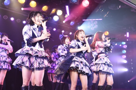 たかみな卒業公演始まるアキバがお祝い Oricon News