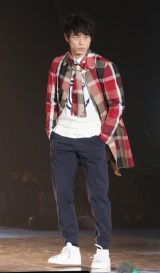 �yGirlsAward�z��������Y�A���F�������ɏΊ� 