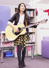 �h���}�w�l�̃��o�C�ȁx�I�[�v�j���O���̂� �����̃V���K�[Anly 