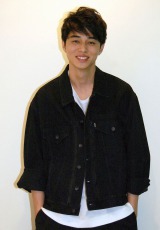 ���o����A���R���f�B�[�ŎO���ڃL���� �w�^�����Ɂu�S�͓����v 