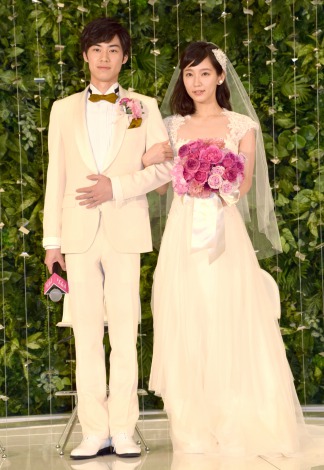 吉岡智 写真のGとKとU-900値引き 画像・写真 | 新“ゼクシィの顔”吉岡里帆、仕事急増を実感「今はお仕事