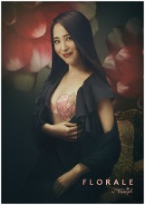 ���c���q�A54�΂�CM���̉����p��I ���i�E���U�������V���b�g���J 