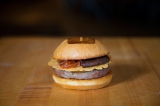 ロサンゼルス発の人気ハンバーガーレストラン「UMAMI BURGER（ウマミ バーガー）」が日本上陸 