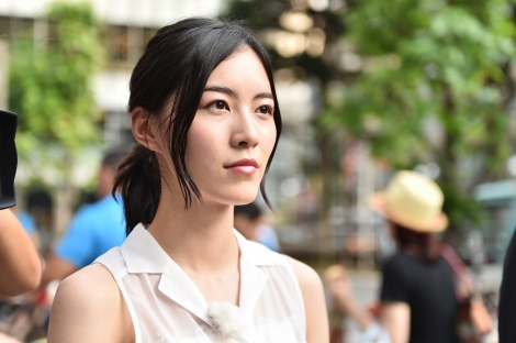 Akb総選挙3位の松井珠理奈 18歳選挙権初の参院選を取材 Oricon News