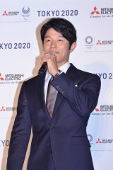 鈴木亮平 体操選手の筋肉美賞賛 男としてかっこいい Oricon News