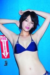 ���Ђ���A���ʐ^�W�Łu��l�ȕ��͋C�v �Z�N�V�[�ȑ�l�V���b�g������ 