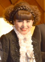 �����O�q�A�w�T���_�[�o�[�h�x�V��ŃQ�X�g���D 