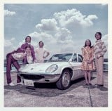 8/22�t�T�ԃA���o�������L���O1�ʂ̓��j�R�[���́w�� 13-14�x 