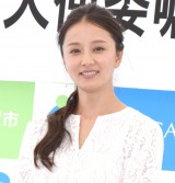 ���z�T�q�A����s�̊�� �M�C���f�[�g�̎��s�k�������u�����Ă����c�v 