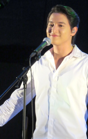 {̃RxVCusWF[XEW (C)ORICON NewS inc. 