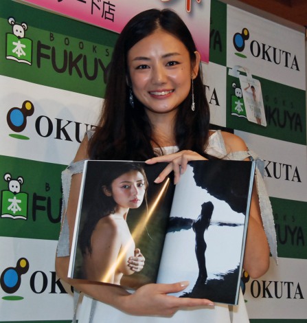 画像 写真 片山萌美 初写真集に自信 100点 目標の女優は太地喜和子さん 4枚目 Oricon News