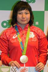 �y�������I��A�����ܗւŘA�e�ɋC���\���u����������Ă����Ă郌�X�����O���v 