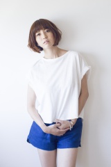 hitomi�A��3�q�j���o�Y�@�Ƒ��S��������� 