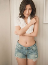 渡辺麻友、5年ぶり写真集は赤裸々で等身大 秋元氏も絶賛【最新誌面