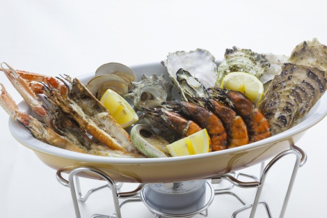 グランドオープンした「青山ラピュタガーデン」。新たに登場した地中海料理レストラン「Antibes」はシーフード料理が自慢 