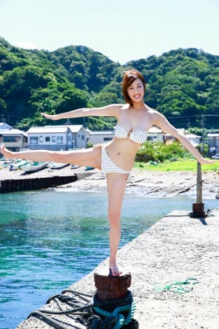 画像 写真 女子アナ 竹内紫麻 挑戦したかった 水着グラビア初披露 2枚目 Oricon News