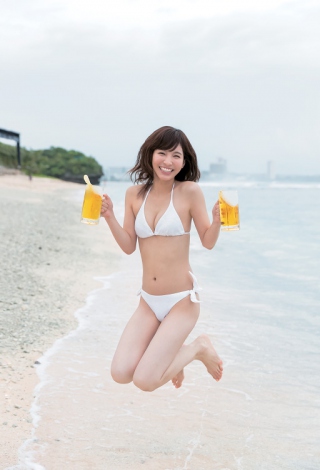 画像 写真 かわいすぎるビール売り子 ほのか ビキニで女子大生の健康ボディを開放 3枚目 Oricon News