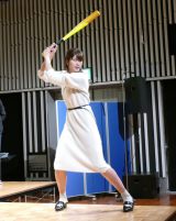 画像 写真 稲村亜美の 神スイング に元pl野球部の漫画家が 動きがきれい と絶賛 2枚目 Oricon News