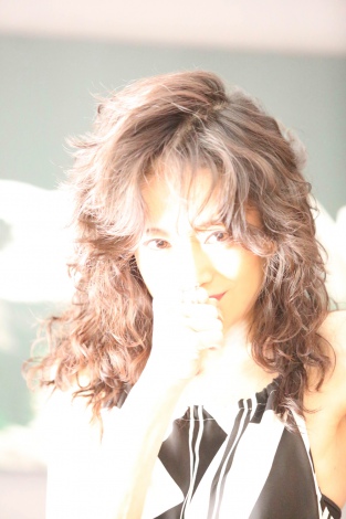 画像 写真 中森明菜7年ぶりステージに涙 心から感謝 80分熱唱で完全復活 1枚目 Oricon News