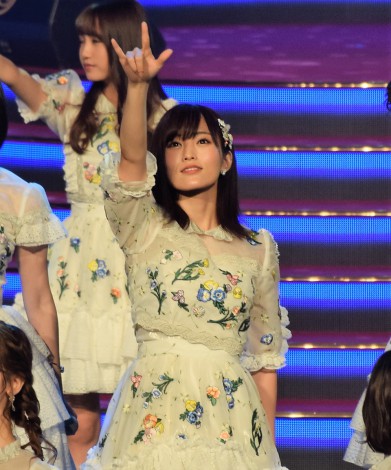 w58{R[h܁xŃptH[}XNMB48ER{ (C)ORICON NewS inc. 