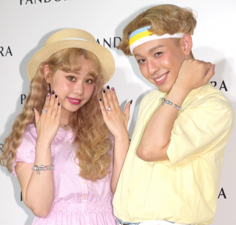 ぺこ＆りゅうちぇる、直筆コメントで結婚報告「サプライズでプロポーズ