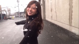 雪の中を舞う白石麻衣の動画が話題に（2nd写真集公式ツイッターより） 