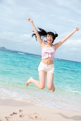 画像 写真 Akb48 加藤玲奈が選抜 かわいいメンバー16人の水着写真集が発売 12枚目 Oricon News