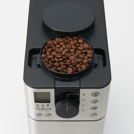 無印良品「豆から挽けるコーヒーメーカー」（税込3万2000円） 