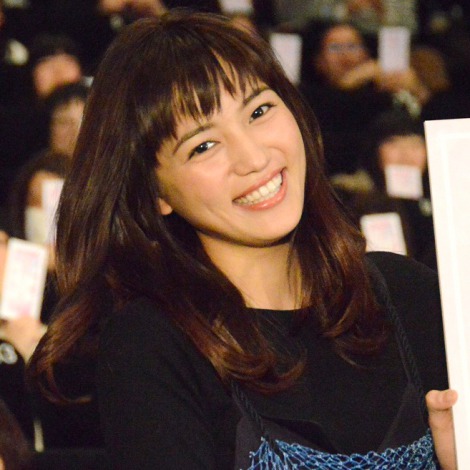 川口春奈 山崎賢人との初日シーンは 特別 ドキドキしながら撮影 Oricon News