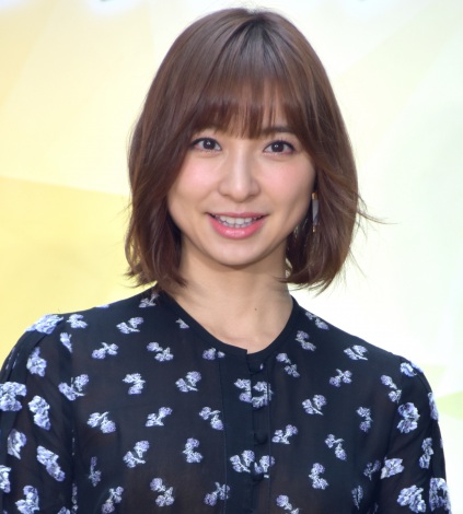 画像 写真 篠田麻里子 女医 風衣装でjoyを診察 ややこしい 6枚目 Oricon News