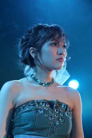 画像 写真 高橋みなみ 26歳誕生日に初の全国ツアー発表 ノースリーブス集結に感涙 4枚目 Oricon News