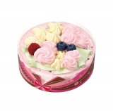 花束をイメージした新作アイスクリームケーキ「ブーケフォーユー」。ピンク、イエロー、グリーンのホイップクリームでブーケを表現。トッピングはブルーベリーとラズベリー。4号サイズ（直径約14cm×高さ約4.5cm） 