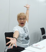 ���������m�A���ˎt�Ƃ��āg���h�ɂ������ ���s�m���Ƃ��M��ʂ��Č� 