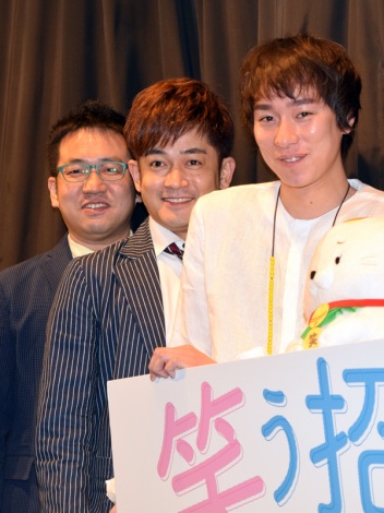 映画『笑う招き猫』の初日舞台あいさつに登壇した（左から）中西茂樹、那須晃行、落合モトキ（C）ORICON NewS inc. 