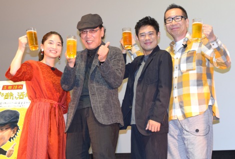 画像 写真 吉田類 イベントでも酒を飲む ほろ酔いで主演作語る 3枚目 Oricon News